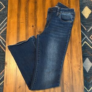 Women’s KUT from the Kloth high rise boot jeans